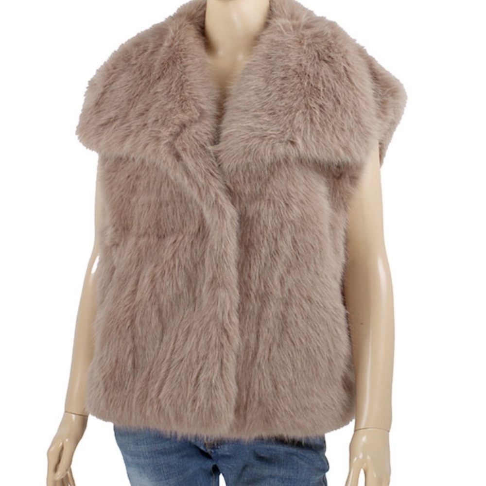 ShopEvelynne Faux Fur Vest in Taupe